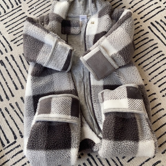 Nordstrom Baby - Fleece zip up onesie - Picture 3 of 3